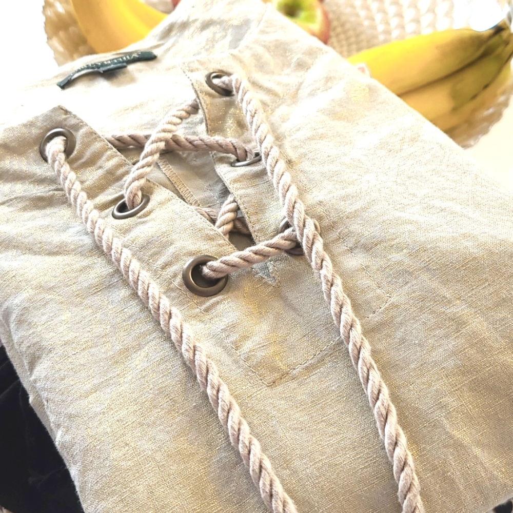 100% linen top very beautiful
